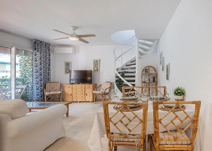 Wonderful Flat With Privateterrace And Pool