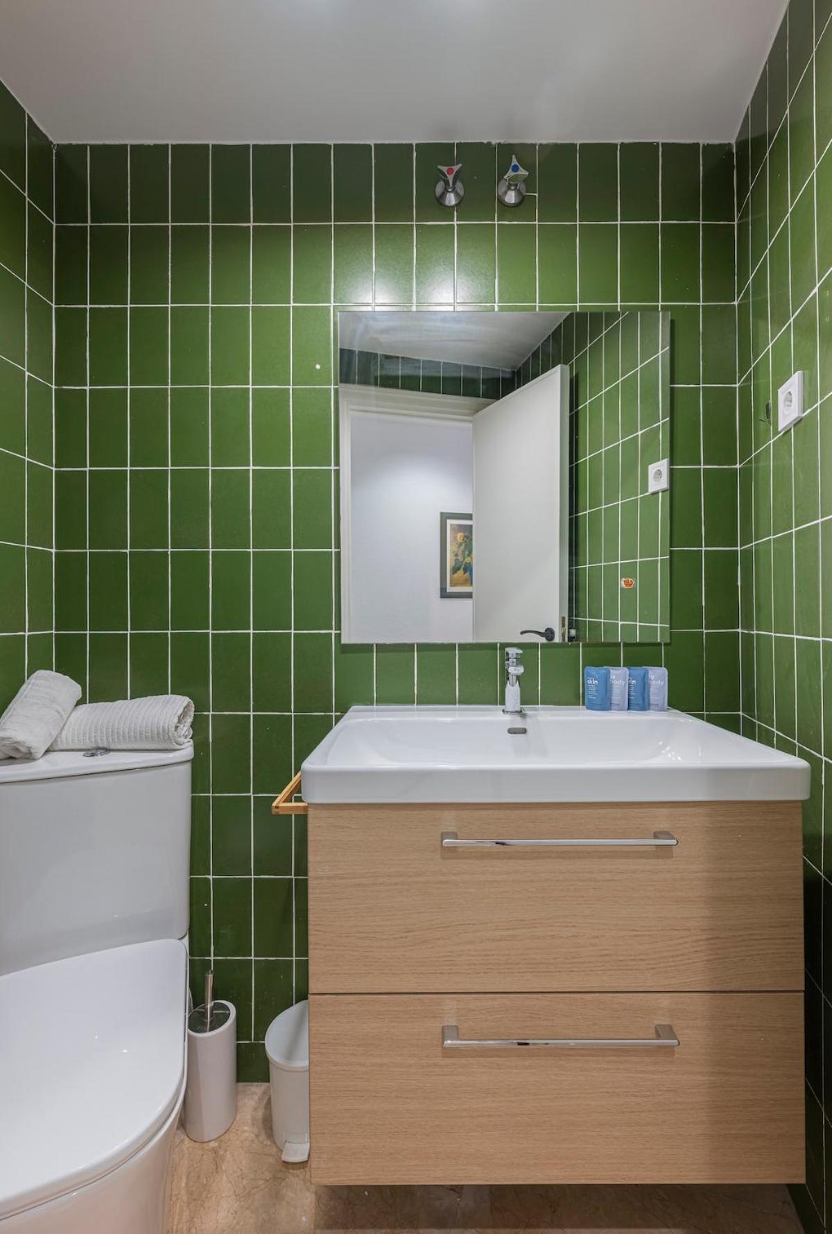 Wonderful Flat With Privateterrace And Pool * Marbella