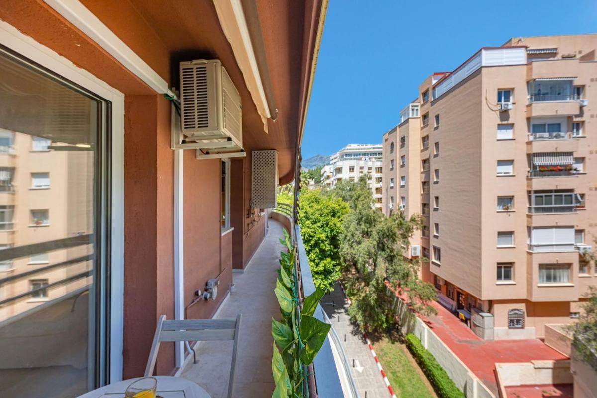 Wonderful Flat With Privateterrace And Pool Apartment