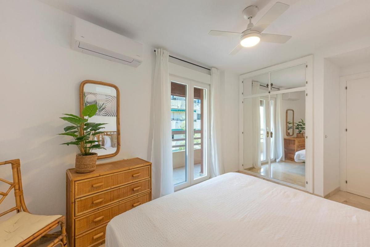 Wonderful Flat With Privateterrace And Pool