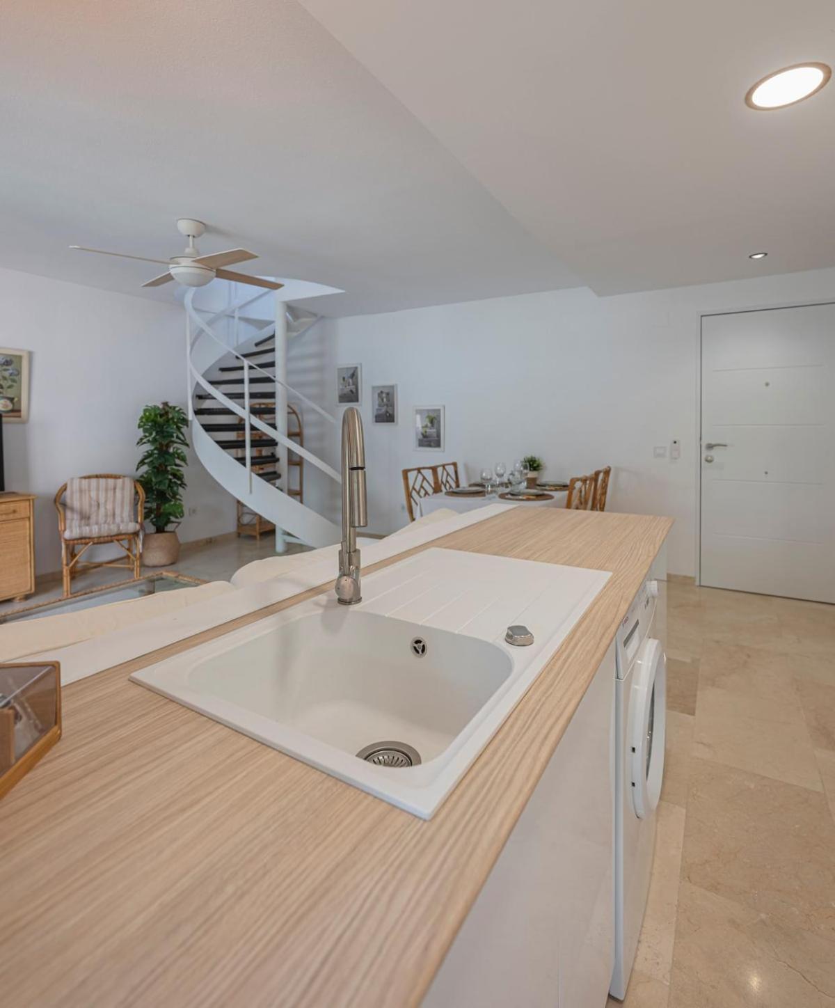 Apartment Wonderful Flat With Privateterrace And Pool Marbella