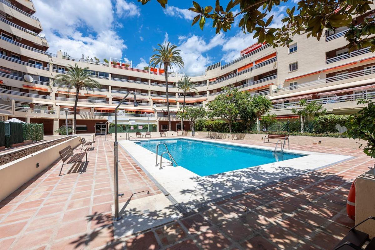 Wonderful Flat With Privateterrace And Pool Apartment Marbella